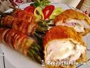 Mozzarellával baconnel töltött csirkemell baconos zöldbabbal – 1. kép