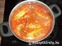 Sonkával töltött paprika vörösboros paradicsomszószban – 2. kép