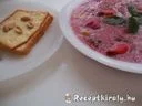 Vörösboros mazsolás görögdinnye leves pirított mogyorós toasttal – 3. kép