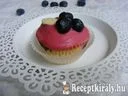 Áfonyás-fehércsokis cupcake – 3. kép