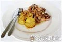 Baconbe göngyölt sertésszűzérmék rókagomba mártással – 1. kép