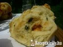 Cheddar sajtos-kolbászos puffancs – 4. kép