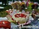 Eperörvényes cupcake – 3. kép
