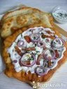 Juhtúrós lepény kapros tejföllel – 1. kép