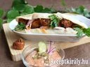 Szezámos fasírtgolyók pitában – 1. kép