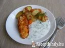 Zöldségeken sült csirkemell, kapros-fokhagymás joghurttal – 3. kép
