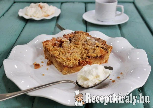 Morzsás almás pite