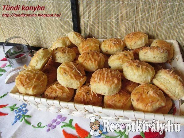 Omlós sajtos pogácsa recept