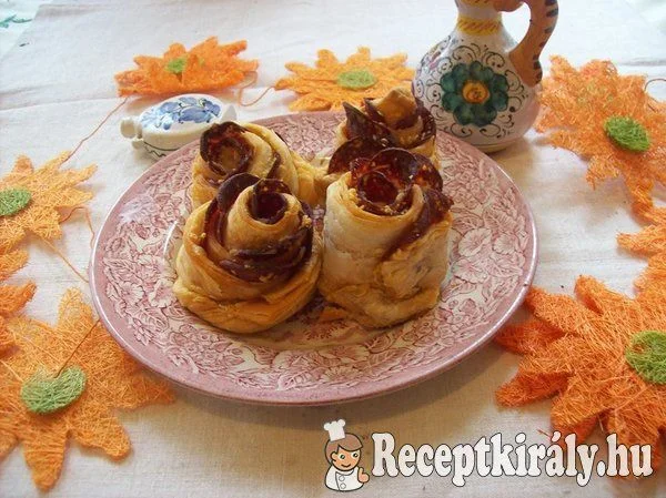 Szalámi rózsák leveles tésztából