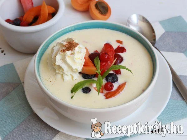 Tejszínes őszibarackleves vegyes gyümölccsel recept