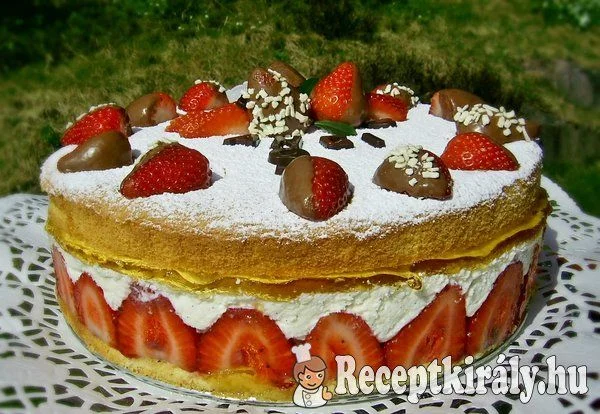 Tejszínes túrós epertorta recept