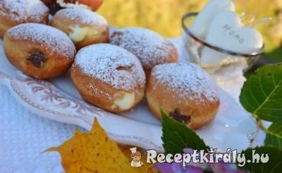 Berlini töltött farsangi fánk
