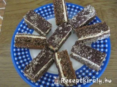 Kínai szelet dióval és kakaós krémmel