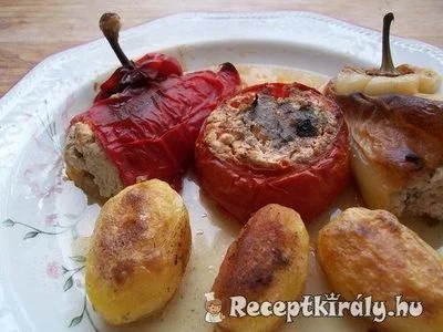 Túróval töltött paprika és paradicsom sütve – 3. kép
