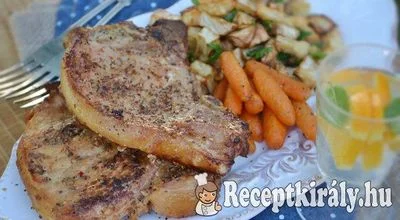 Borsos mustáros karaj sült zeller kockákkal - paleo – 3. kép