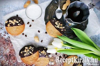 Csokis sós-mogyorós keksz