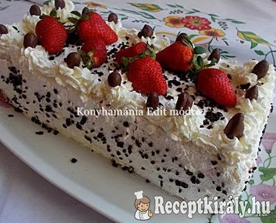 Vienetta sütemény eperrel és csokival – 1. kép