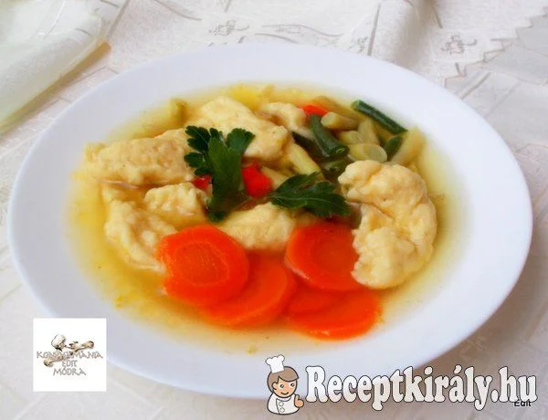 Zöldséges leves sajtgaluskával recept