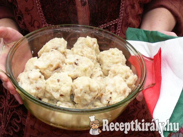 Zsemlegombóc recept