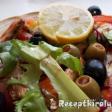 Mediterrán saláta paradicsomszószos szardíniával