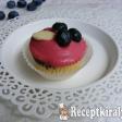 Áfonyás-fehércsokis cupcake