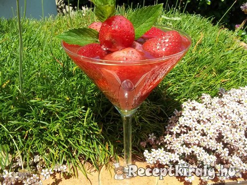 Strawberry vodka cocktail