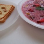 Vörösboros mazsolás görögdinnye leves füstölt sajtos pirított mogyorós toasttal 2