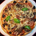 Gombás sonkás pizza 1