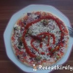 Sonkás zöldséges szalámis pizza 1