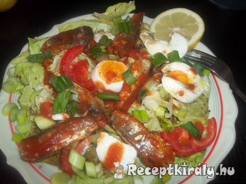 Szardíniás tojásos saláta