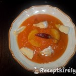 Narancsos sütőtökfőzelék pekándióval tökmagolajjal 2