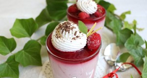 Joghurtos-málnás zselé